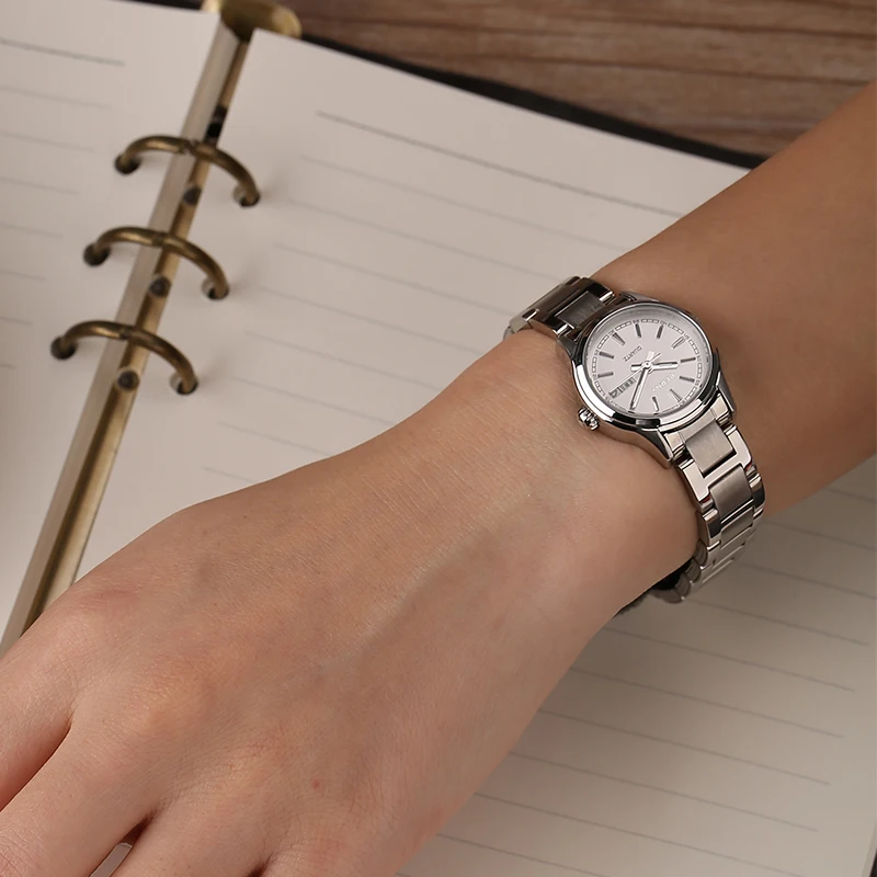 BERNY Luxury Ladies Watch Japa - Luxury Watch Japan reseña y precio
